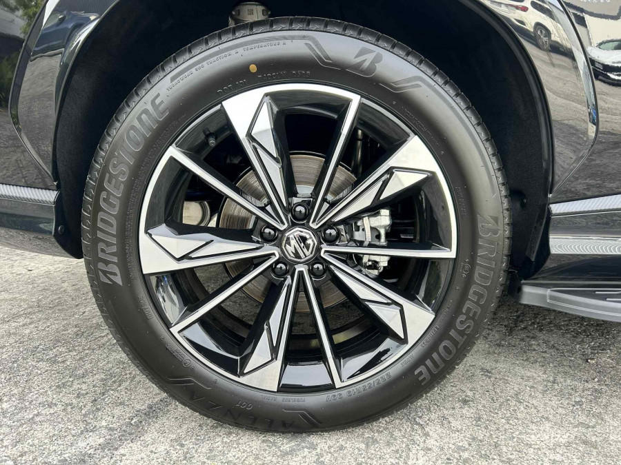 2026 MG HS Plug-in Hybrid Essence SUV Image 19