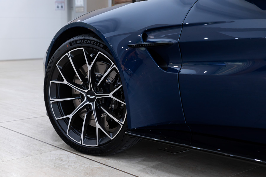 2024 Aston Martin Vantage  Coupe Image 13