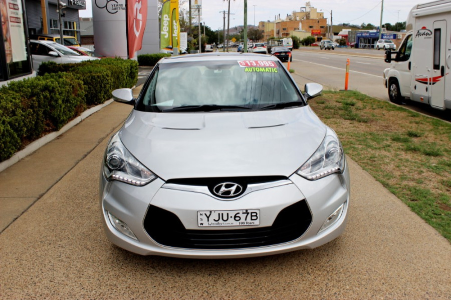 2013 Hyundai Veloster FS2 + Hatchback