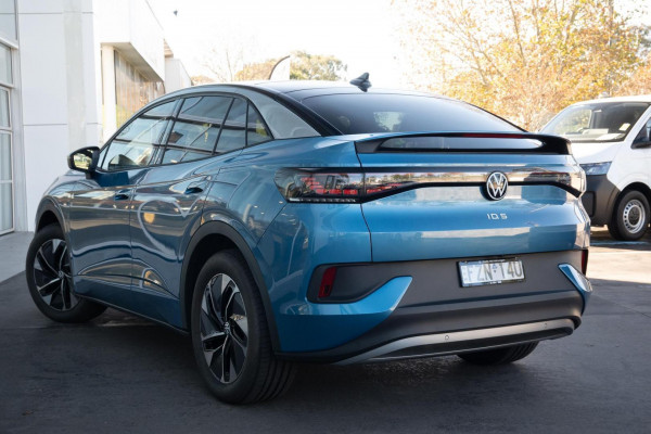2025 Volkswagen ID. 5 E2 Pro SUV