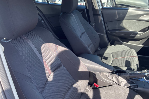 2017 Mazda 3 BN5478 Maxx Hatch Image 15