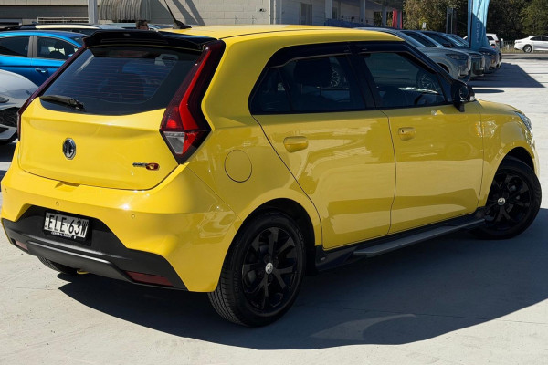 2020 MG MG3 SZP1 Core Hatch Image 18
