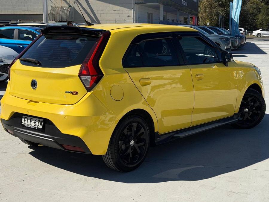 2020 MG MG3 SZP1 Core Hatch Image 18