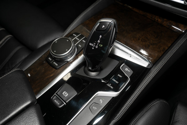 2019 BMW 5 Series 20i M Sport Sedan Image 18