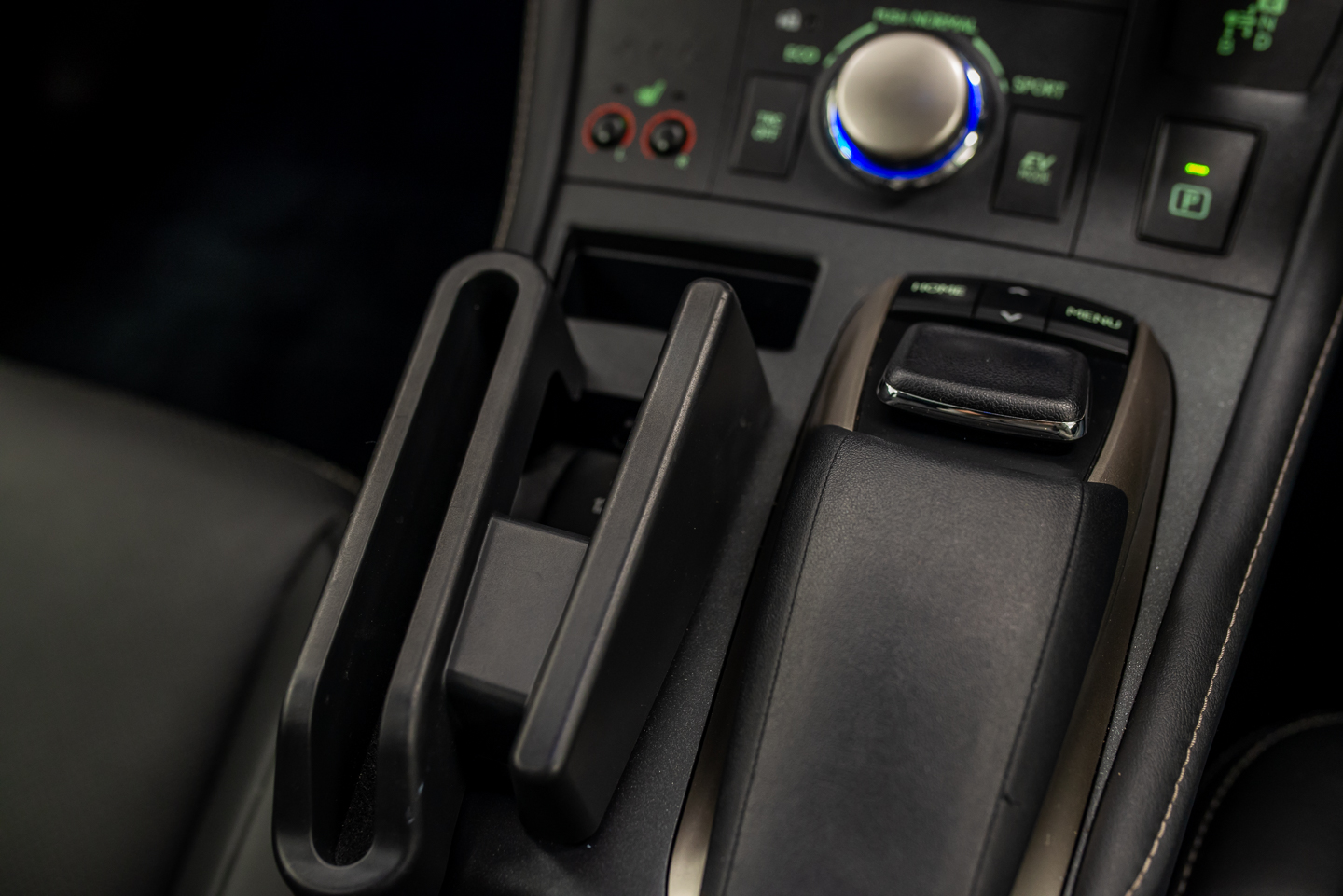 2016 Lexus Ct Hatch Image 25
