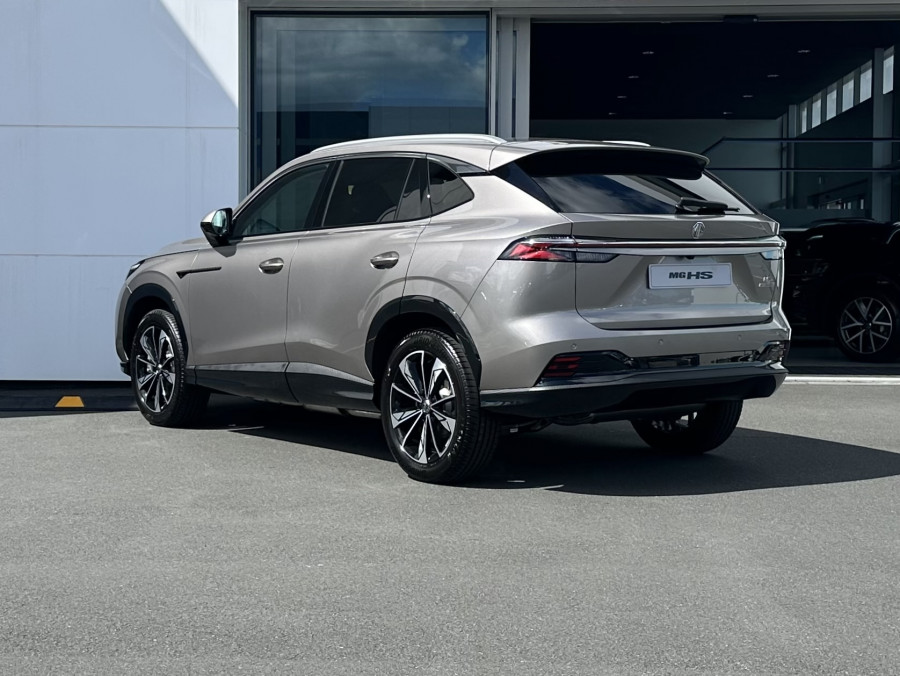 2026 MG HS Essence Hybrid+ SUV Image 5