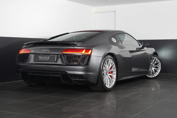 2018 Audi R8 V10 RWS  Coupe Image 24