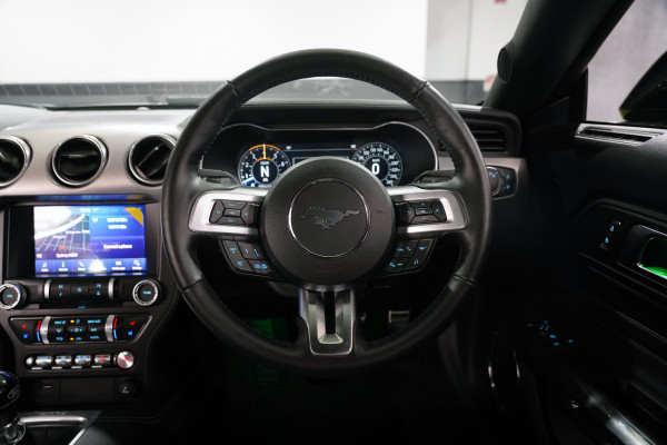 2020 Ford Mustang R-Spec Coupe Image 23