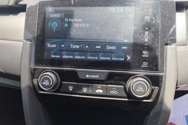 2019 Honda Civic 10th Gen VTi Hatch Image 8