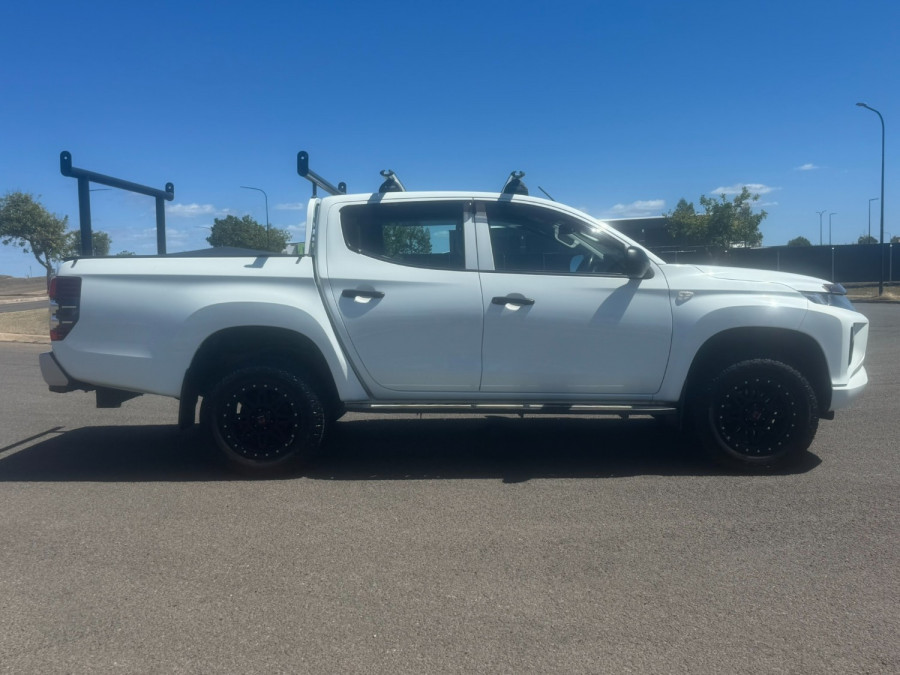 2021 Mitsubishi Triton MR GLX ADAS Ute Image 2