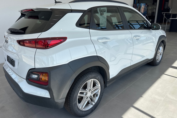 2018 Hyundai KONA OS Active SUV Image 6