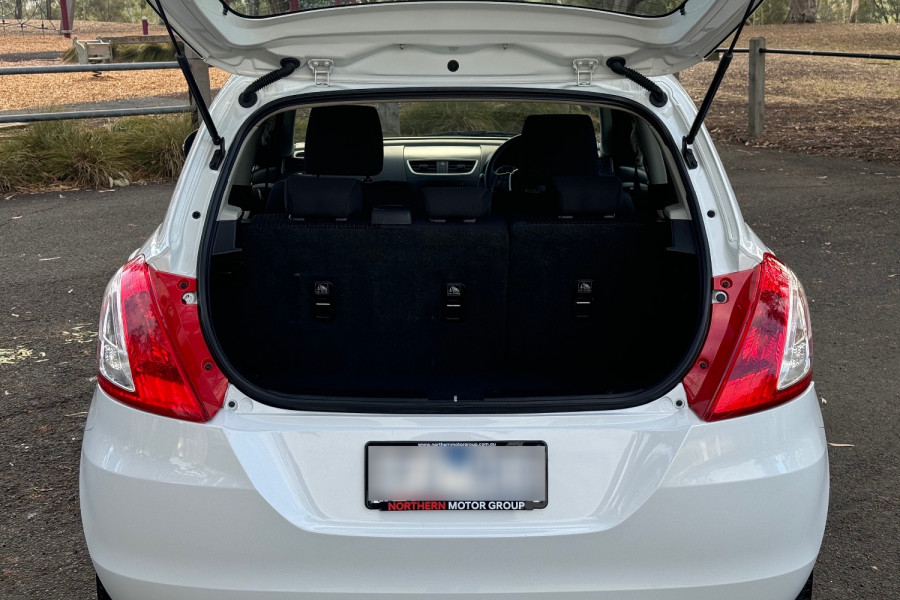 2015 Suzuki Swift FZ GL Navigator Hatch Image 7