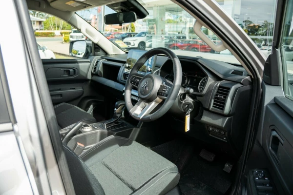 2025 Mitsubishi Triton MV GLX-R Ute Image 16