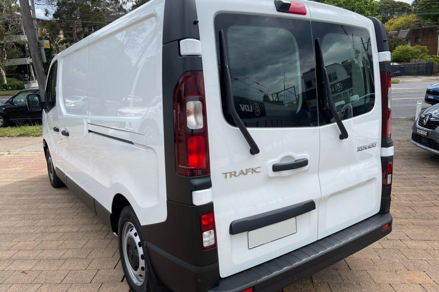 2024 Renault Trafic X82 Premium Van Image 6