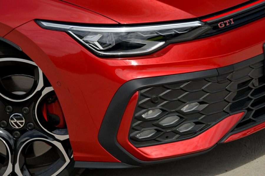 2025 Volkswagen Golf 8.5 GTI Hatch Image 30