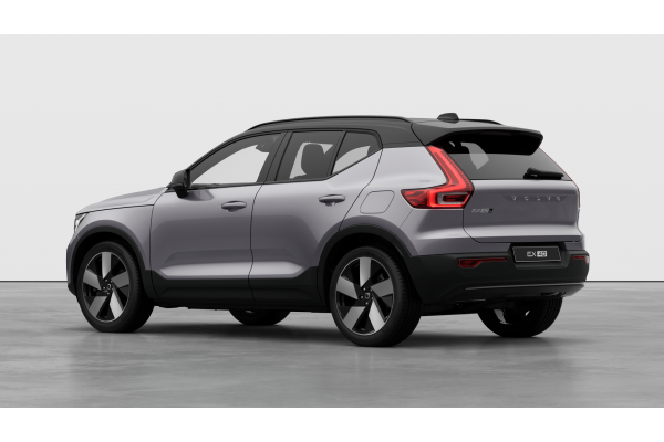 2026 Volvo EX40  Ultra Twin Motor Performance SUV Image 3