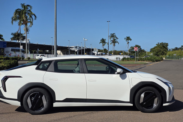 2026 Kia EV4  Air Standard Range Sedan Image 5