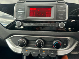 2016 Kia Rio UB S Hatch image 16