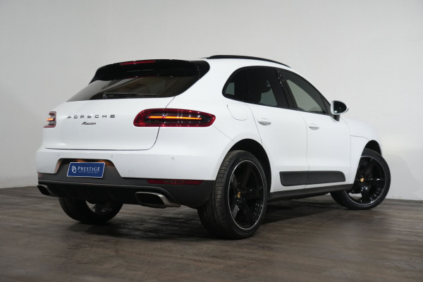 2017 Porsche Macan SUV Image 7