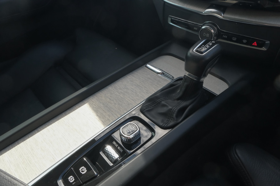 2020 Volvo XC60 UZ T5 SUV Image 14