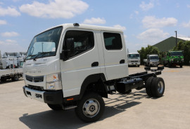2019 Fuso Canter CREW CAB 4X4 Cab chassis