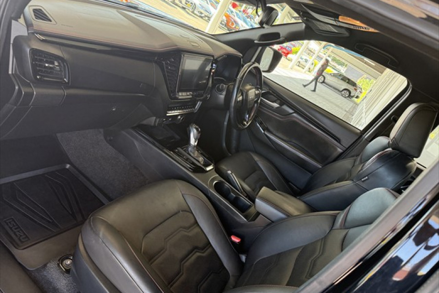 2022 MY23 Isuzu D-MAX RG X-TERRAIN Ute Image 11