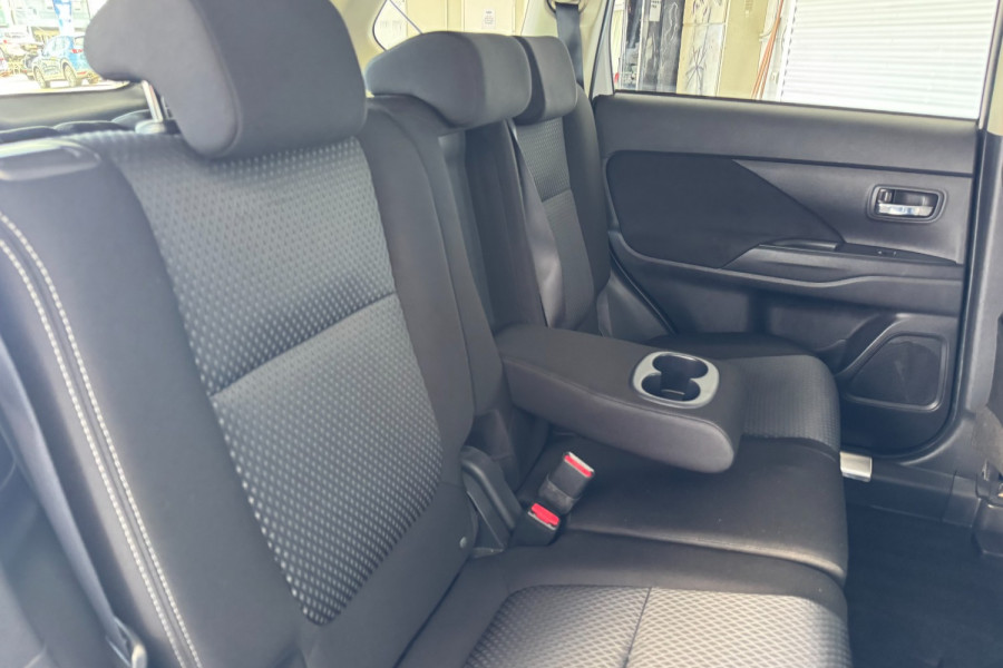 2017 MY18.5 Mitsubishi Outlander ZL LS SUV Image 13