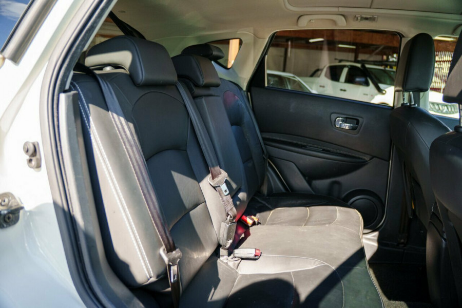 2013 MY12 Nissan DUALIS J10W Series 3 MY12 Ti-L Hatch Image 9
