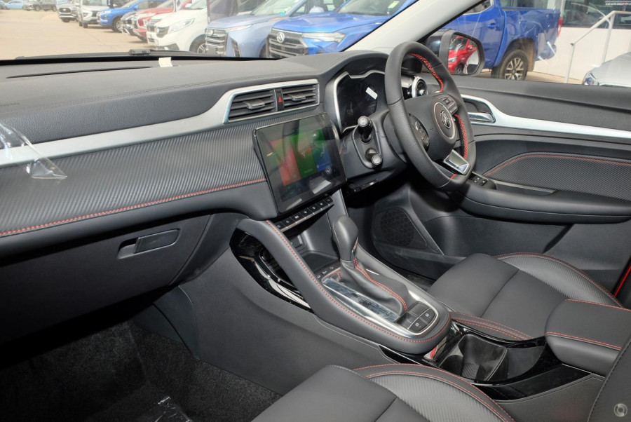 2024 MG ZST  Essence SUV Image 7