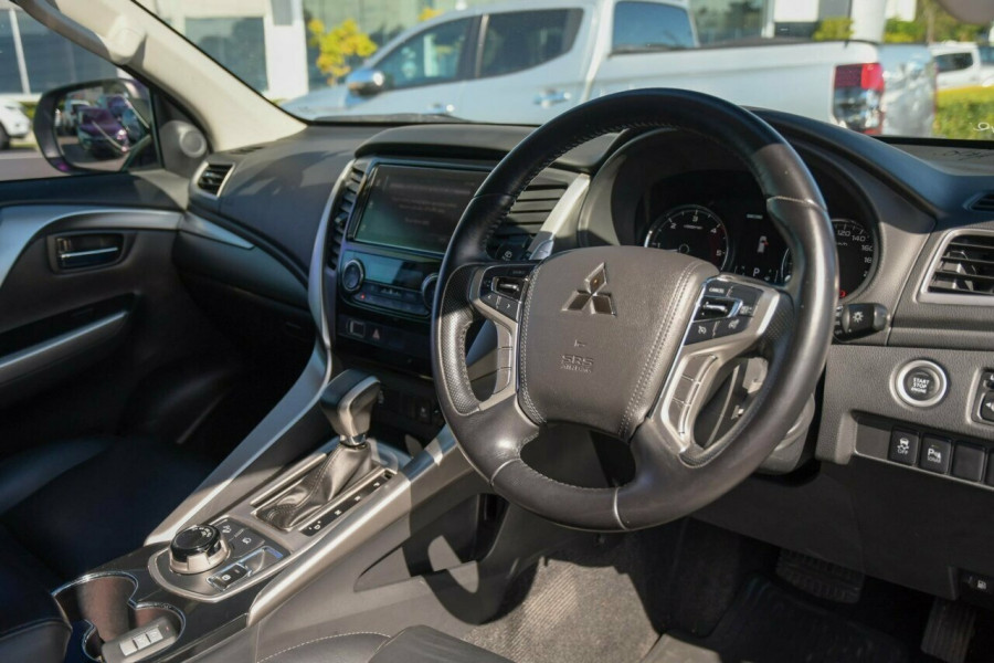 2017 Mitsubishi Pajero Sport QE GLS Wagon Image 6