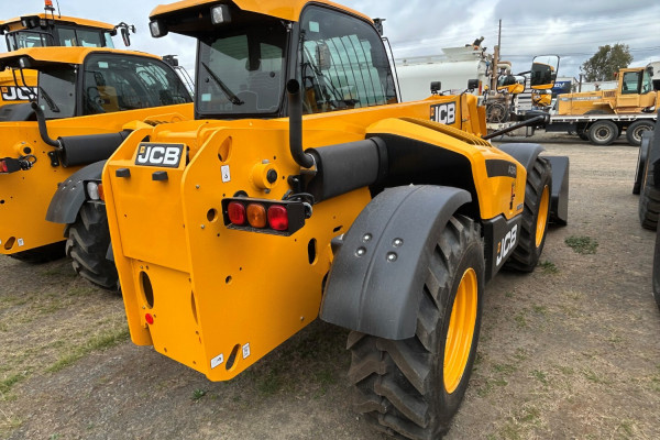 2026 JCB TELEHANDLER - AG Telescopic Handler Image 3