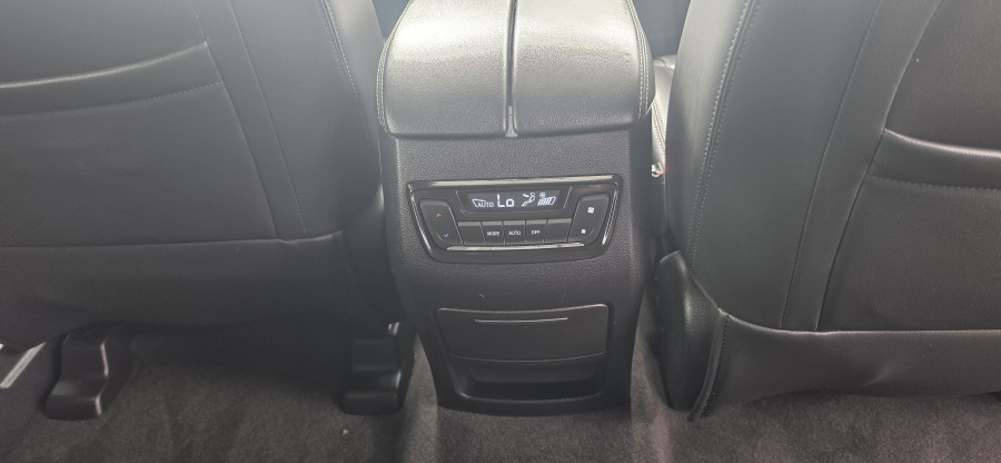 2022 LDV D90 SV9A Executive SUV Image 13
