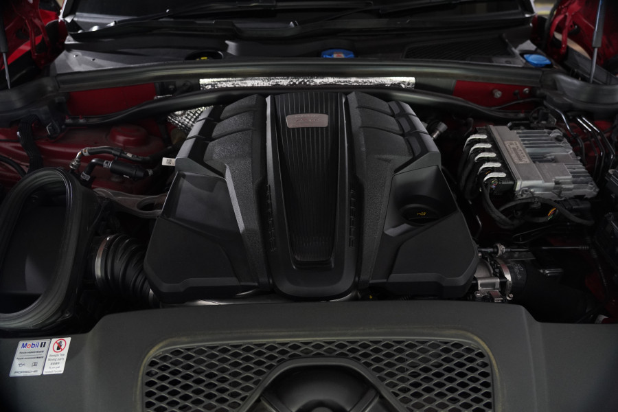 2021 Porsche Macan GTS SUV Image 36