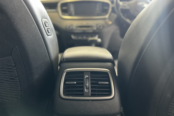 2017 Kia Sorento UM Platinum SUV Image 17
