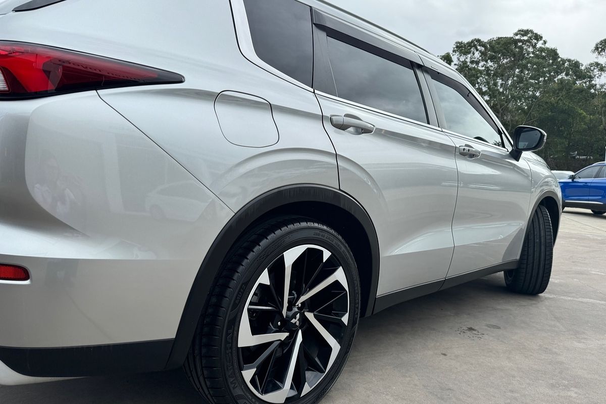 2022 MY23 Mitsubishi Outlander ZM Aspire SUV Image 4