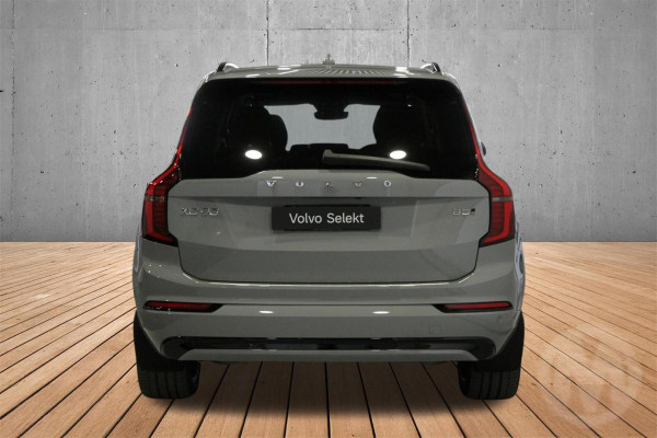 2026 Volvo XC90 L Series Ultra B5 Dark SUV Image 5