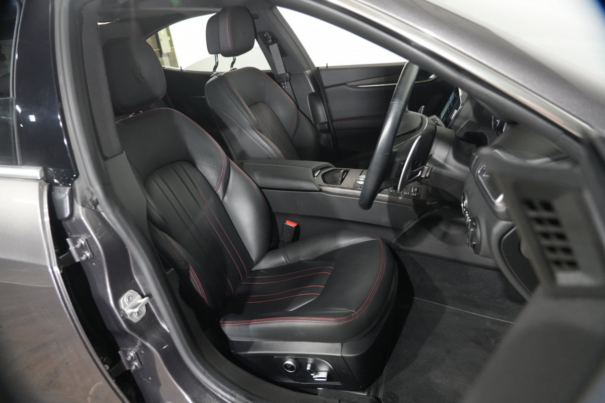 2021 Maserati Ghibli GT  Sedan