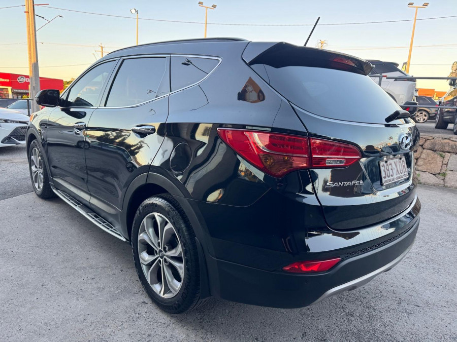2014 Hyundai Santa Fe DM Highlander SUV Image 9