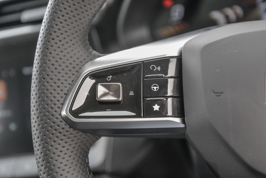2024 MY24.5 MG ZS ZS32 Essence Hybrid+ SUV Image 12