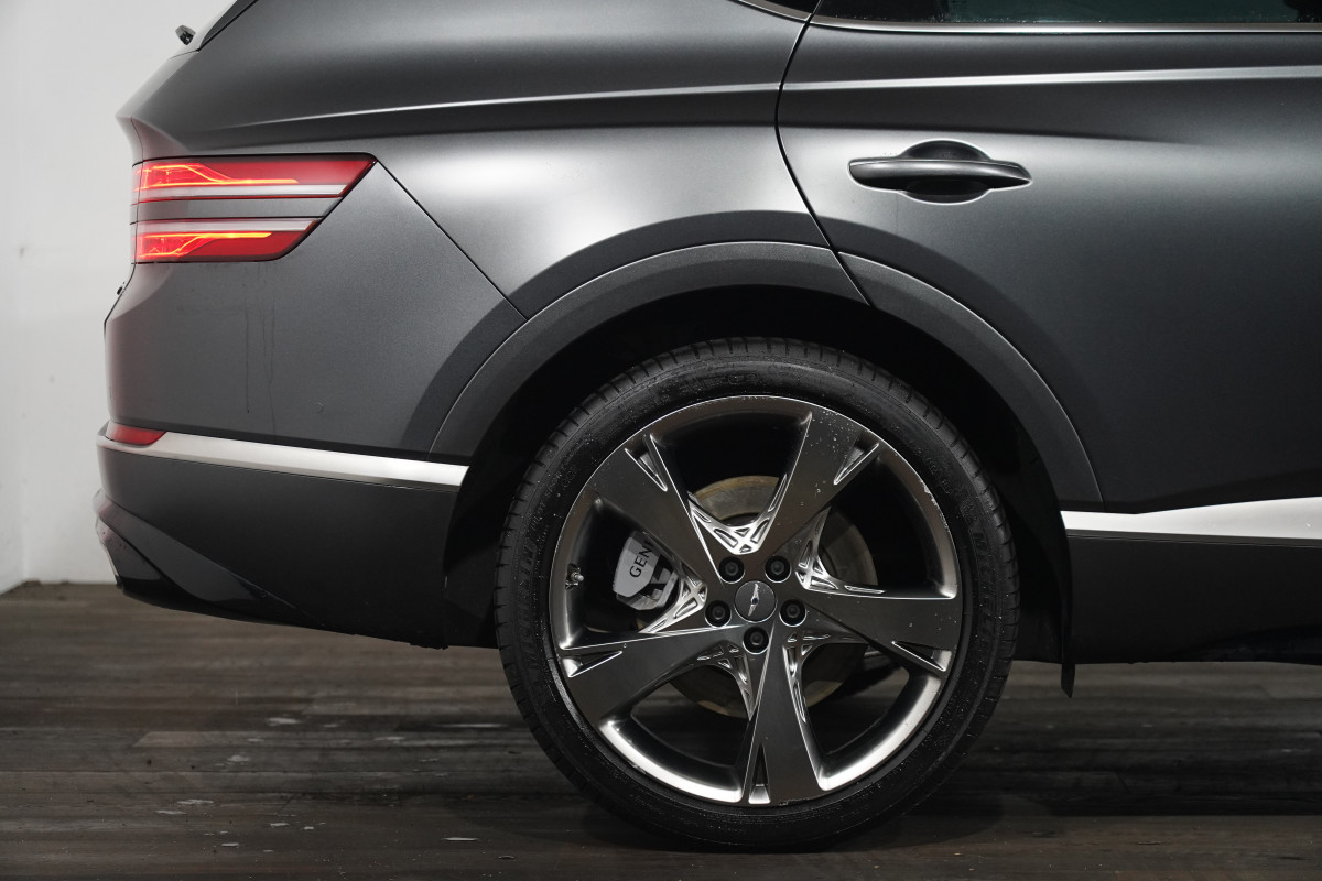 2022 Genesis Gv80 3.5t Awd Lux Matte 7 Seat SUV Image 6