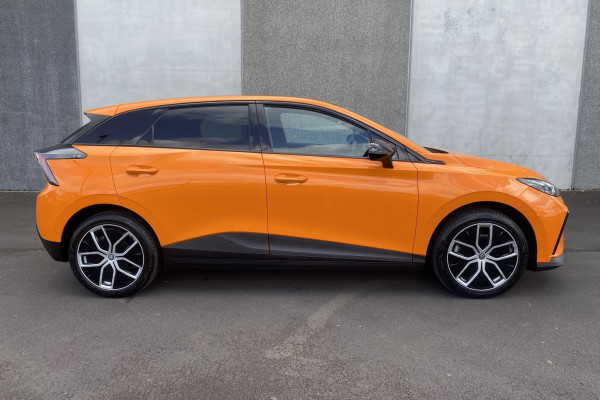 2024 MG MG4 Essence 64 Hatch Image 2