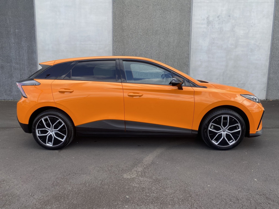 2024 MG MG4 Essence 64 Hatch Image 2