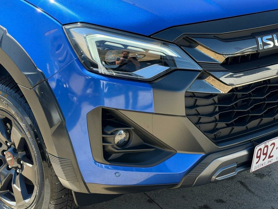 2024 Isuzu D-MAX RG X-TERRAIN Ute Image 11