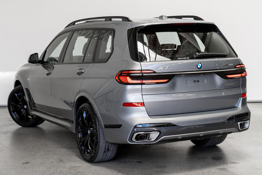 2025 BMW X7 G07 LCI xDrive40i M Sport SUV