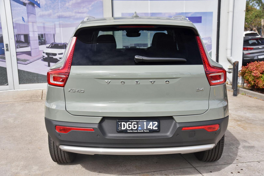 2024 MY25 Volvo XC40 XZ Plus B4 SUV Image 7