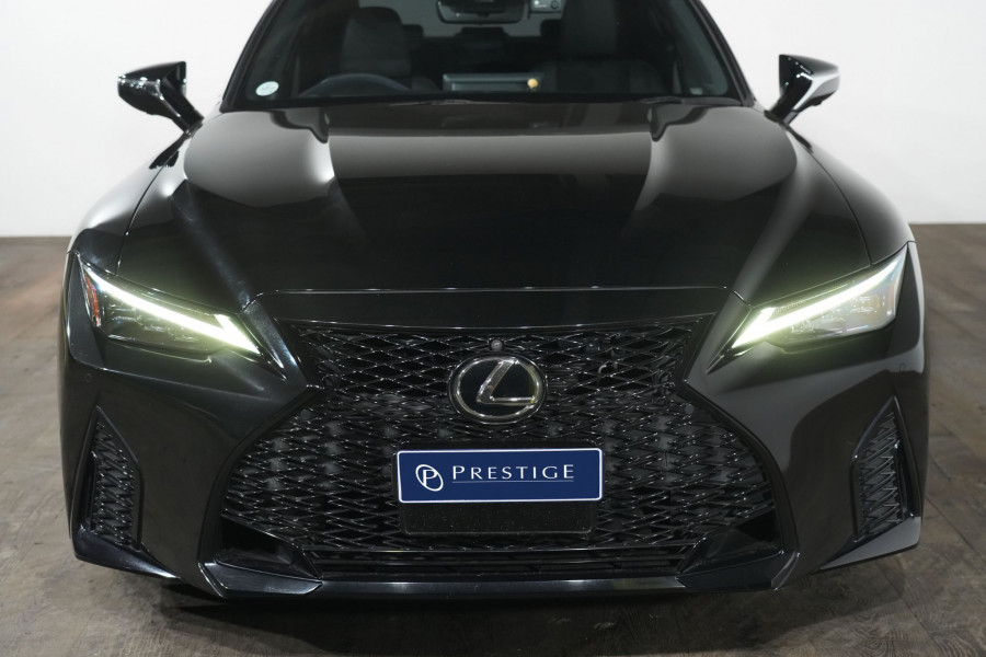 2022 Lexus Is500 F Sport Sedan Image 3