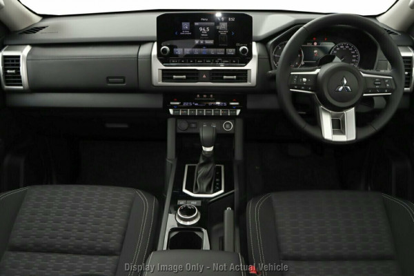 2024 Mitsubishi Triton MV GLS Ute Image 5