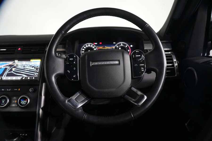 2020 Land Rover Discovery Series 5 SDV6 Landmark SUV