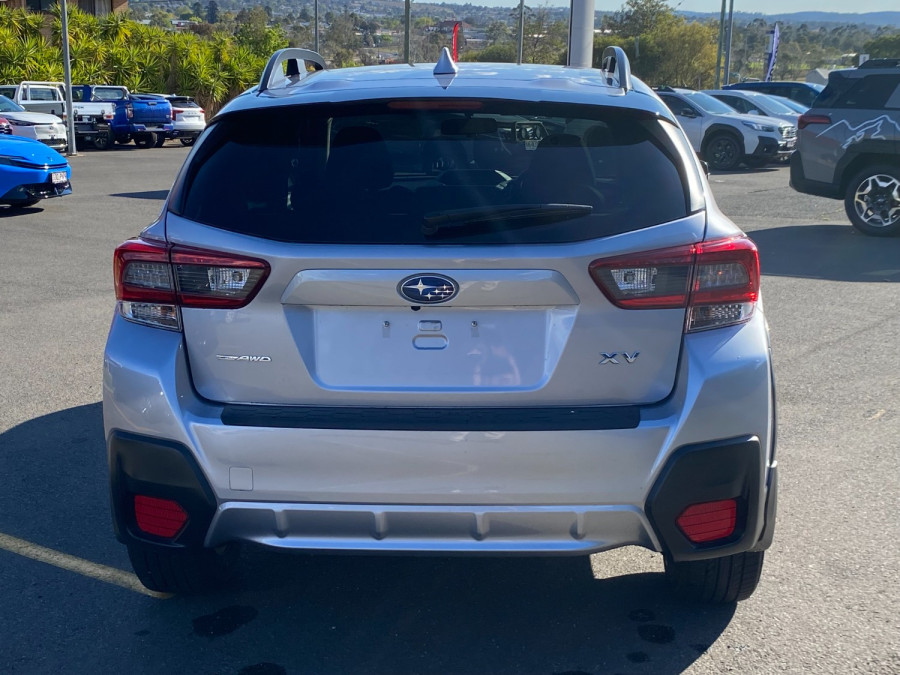2022 Subaru XV G5-X 2.0i-L SUV Image 6
