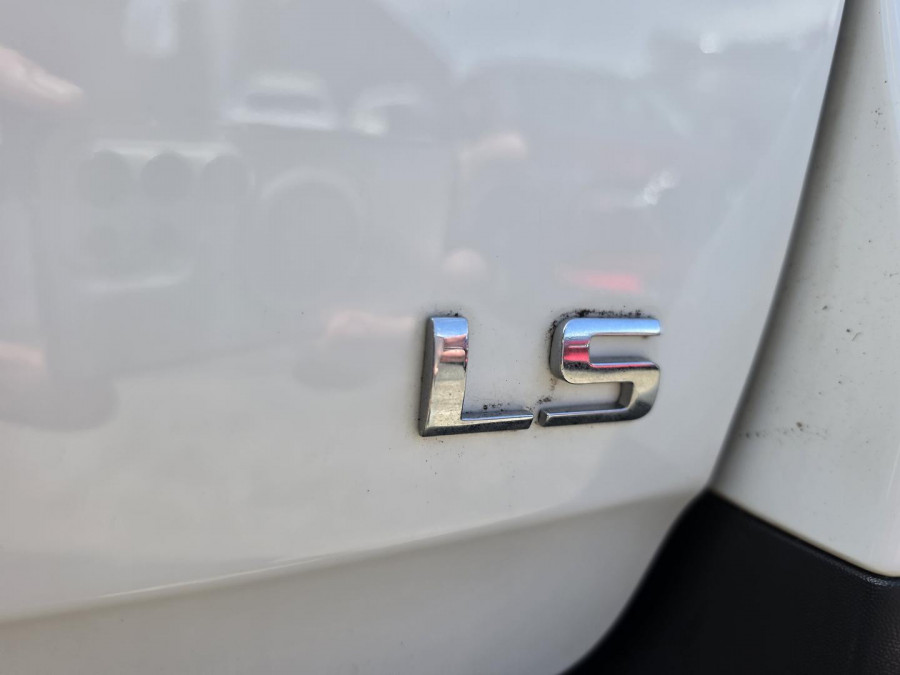 2015 Holden Captiva CG LS SUV Image 24
